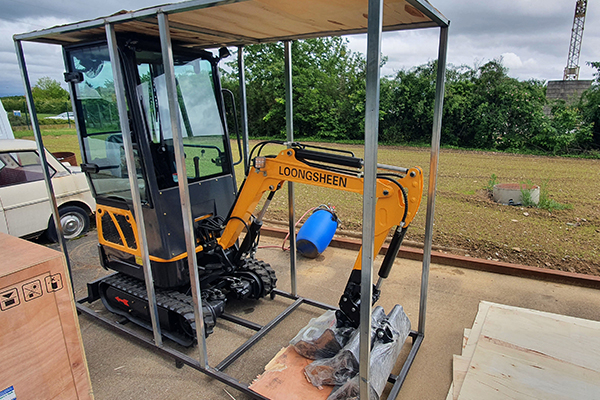 Loongsheen mini excavator in steel frame packing for global shipment protection