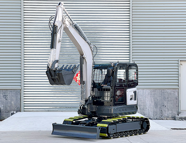 7 Ton Excavators 