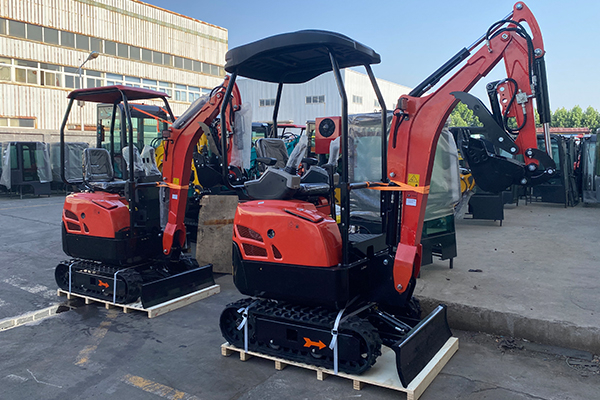 New mini excavator models ready for shipment to global distributors