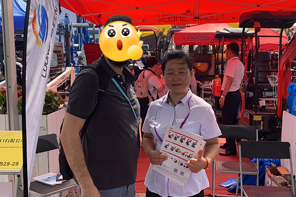 Loongsheen booth meeting for skid steer loader wholesale supply and shipping