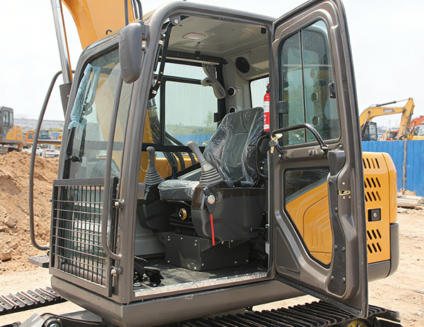 7.5t Hydraulic Digger Machine